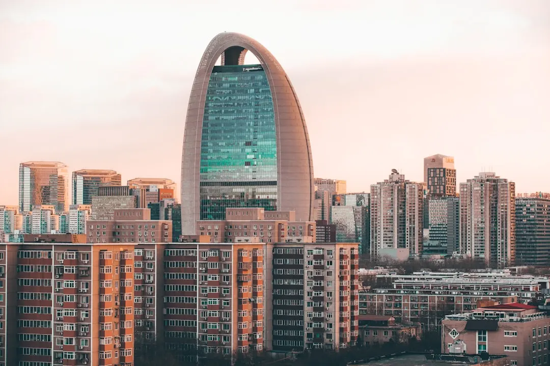 建筑工地临时用电解决方案：渝中区音迪娱配电箱与动力柜应用案例