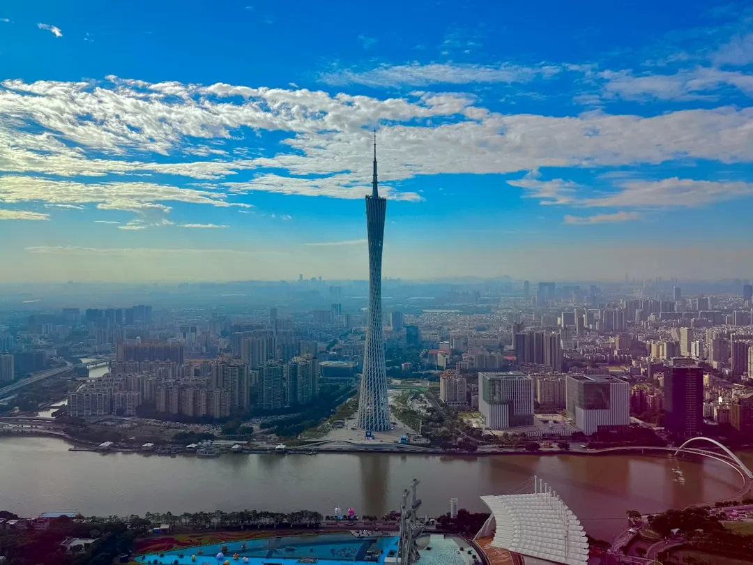 动力柜与普通配电柜的区别及在工厂场景中的应用优势